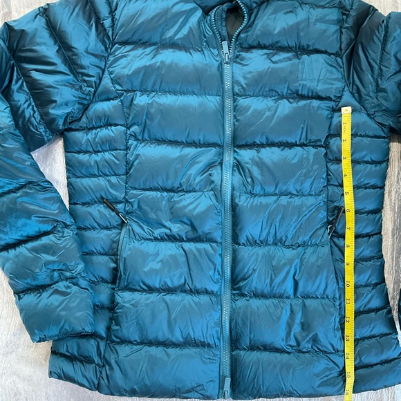 All in Motion Women's Metallic Blue Packable Puffer Jacket - Picture 7 of 13